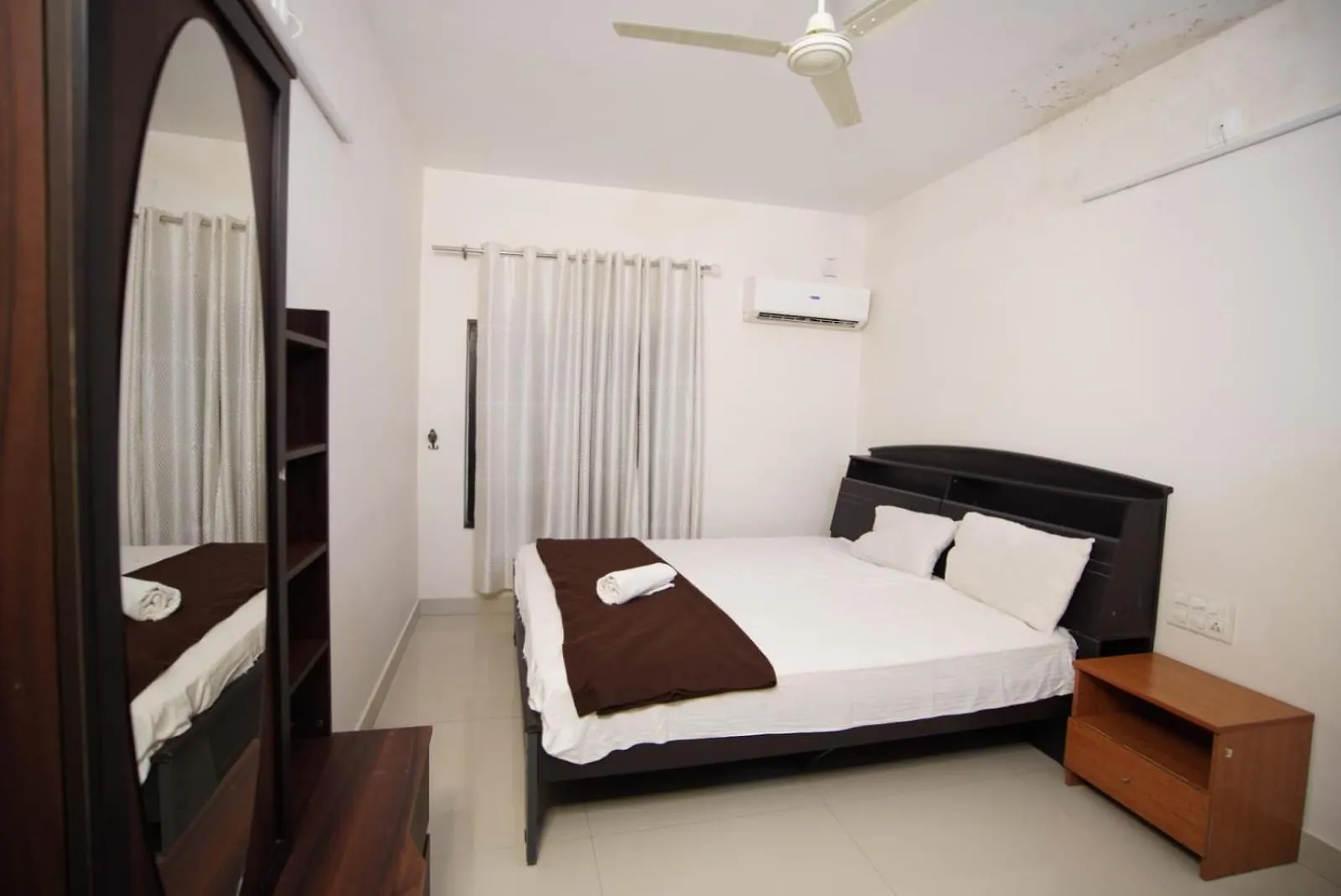 Luxury Room In A Homestay Kalpatta